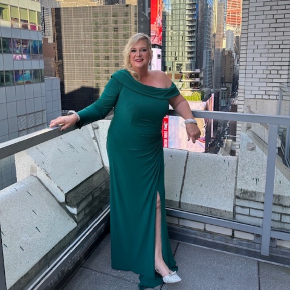 Ieena for MacDuggal Green One Shoulder Gown